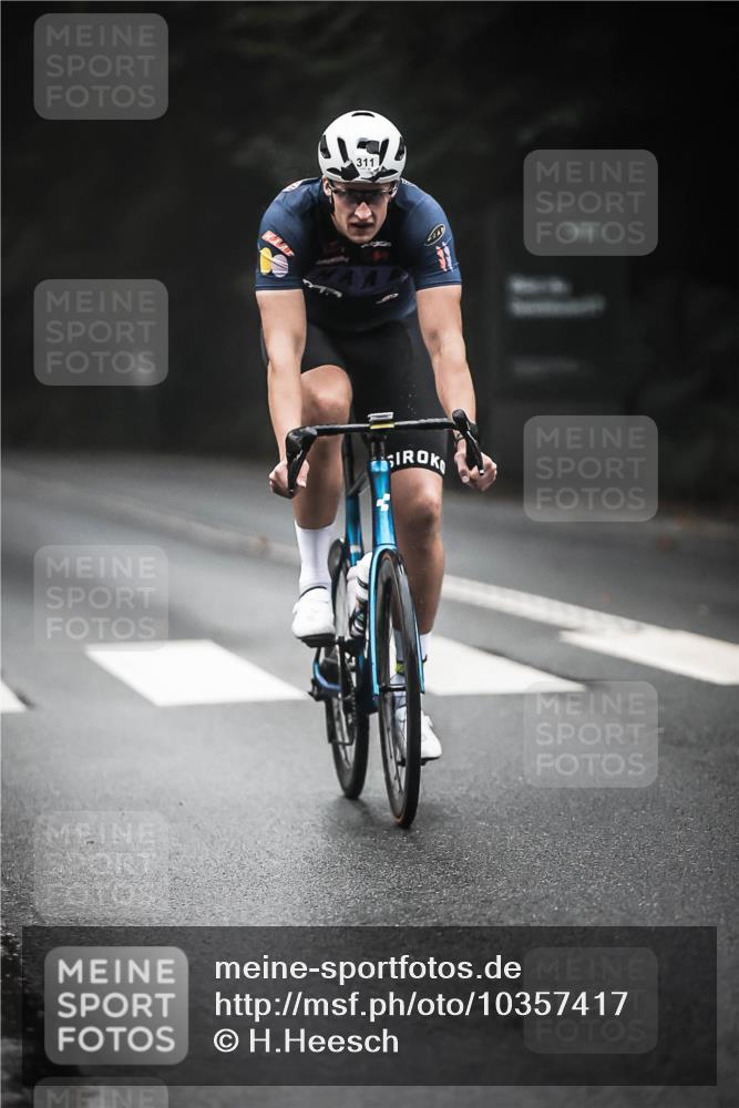 13.09.2026 - Stadtparktriathlon H.Heesch http://msf.ph/oto/10357417 13.09.2026 09:52:00 Radfahren 220, 300, 311, 336 meine-sportfotos.de