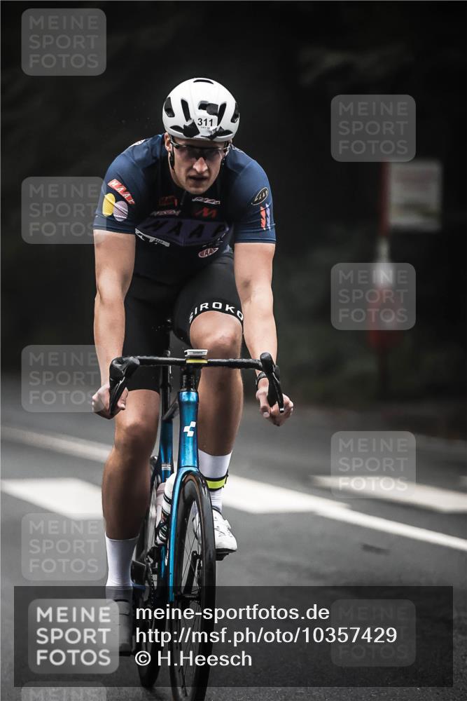 13.09.2026 - Stadtparktriathlon H.Heesch http://msf.ph/oto/10357429 13.09.2026 09:52:01 Radfahren 220, 311, 336 meine-sportfotos.de