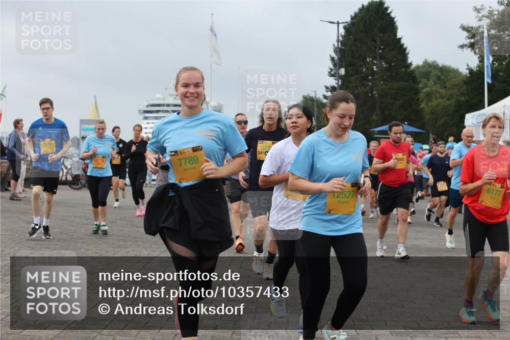 13.09.2026 - Kiel Lauf Andreas Tolksdorf http://msf.ph/oto/10357433 13.09.2026 09:59:58 Kiellinie 6142, 0138, 7789, 571, 12527, 36, 265, 4, 35, 6177 meine-sportfotos.de