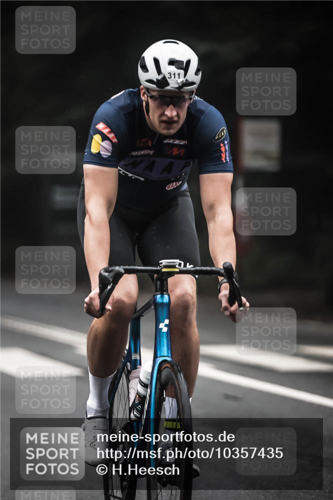 13.09.2026 - Stadtparktriathlon H.Heesch http://msf.ph/oto/10357435 13.09.2026 09:52:01 Radfahren 220, 311, 336 meine-sportfotos.de