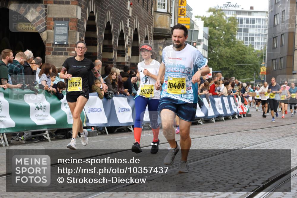 13.09.2026 - 21. swb-Marathon Bremen Strokosch-Dieckow http://msf.ph/oto/10357437 13.09.2026 10:57:10 Ziel 10408, 10486, 10540, 10610, 10721, 10771, 10824, 10888, 10936, 11000, 11064, 11079, 11328, 11474, 11601, 11872, 11946, 12284, 12434, 10166, 10226, 10300, 10517, 10518, 10578, 10687, 10969, 11498, 11609, 11667, 12263, 12382, 12383, 12400, 12411 meine-sportfotos.de