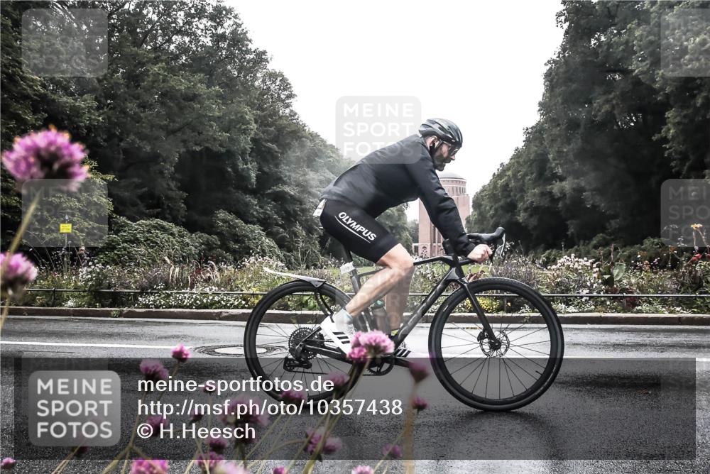 13.09.2026 - Stadtparktriathlon H.Heesch http://msf.ph/oto/10357438 13.09.2026 13:11:34 Radfahren 1250, 1348, 1445 meine-sportfotos.de
