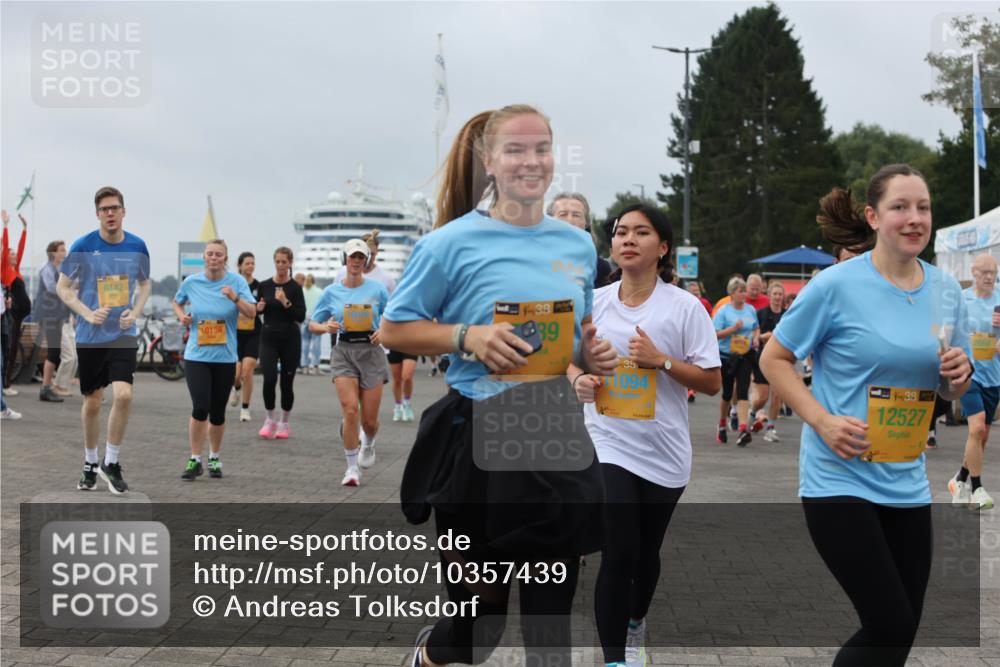 13.09.2026 - Kiel Lauf Andreas Tolksdorf http://msf.ph/oto/10357439 13.09.2026 09:59:59 Kiellinie 6142, 0138, 39, 38, 1094, 38, 12527, 2668 meine-sportfotos.de