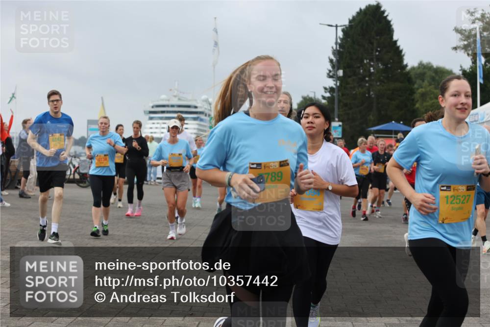 13.09.2026 - Kiel Lauf Andreas Tolksdorf http://msf.ph/oto/10357442 13.09.2026 09:59:59 Kiellinie 6142, 0138, 39, 789, 38, 12527 meine-sportfotos.de