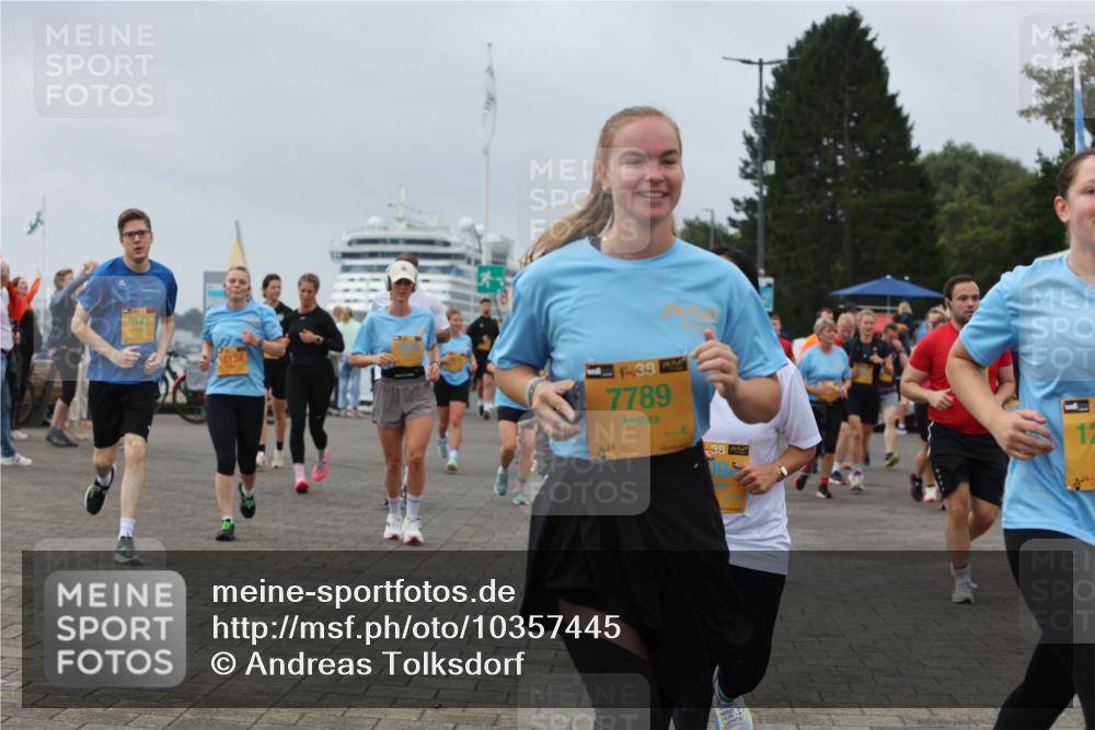 13.09.2026 - Kiel Lauf Andreas Tolksdorf http://msf.ph/oto/10357445 13.09.2026 09:59:59 Kiellinie 6142, 4, 38, 7789, 38 meine-sportfotos.de
