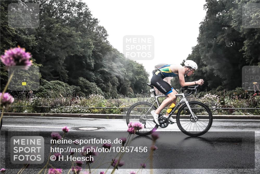 13.09.2026 - Stadtparktriathlon H.Heesch http://msf.ph/oto/10357456 13.09.2026 13:11:46 Radfahren 1196, 1220, 1291, 1443 meine-sportfotos.de
