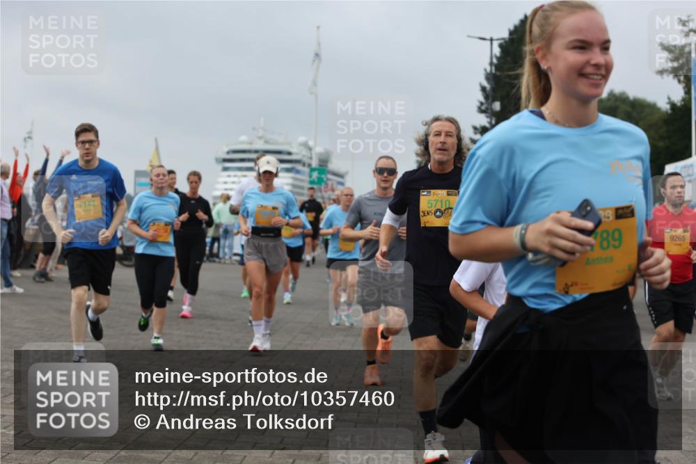 13.09.2026 - Kiel Lauf Andreas Tolksdorf http://msf.ph/oto/10357460 13.09.2026 09:59:59 Kiellinie 6142, 39, 5710, 89, 9265 meine-sportfotos.de