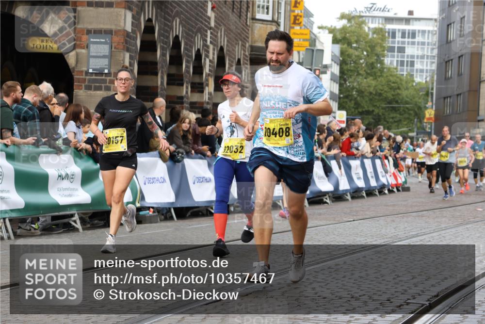 13.09.2026 - 21. swb-Marathon Bremen Strokosch-Dieckow http://msf.ph/oto/10357467 13.09.2026 10:57:10 Ziel 10408, 10486, 10540, 10610, 10721, 10771, 10824, 10888, 10936, 11000, 11064, 11079, 11328, 11474, 11601, 11872, 11946, 12284, 12434, 10166, 10226, 10300, 10517, 10518, 10578, 10687, 10969, 11498, 11609, 11667, 12263, 12382, 12383, 12400, 12411 meine-sportfotos.de