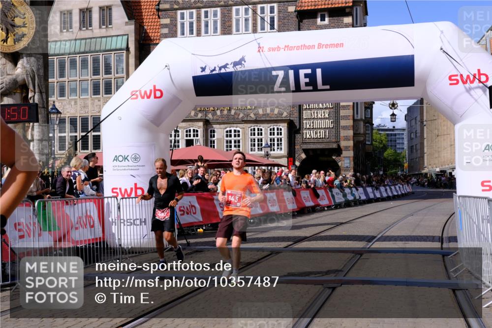13.09.2026 - 21. swb-Marathon Bremen Tim E. http://msf.ph/oto/10357487 13.09.2026 12:52:38 Ziel 959, 1357, 1507 meine-sportfotos.de