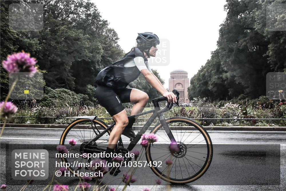 13.09.2026 - Stadtparktriathlon H.Heesch http://msf.ph/oto/10357492 13.09.2026 13:11:53 Radfahren 1336, 1338, 1378, 1392 meine-sportfotos.de