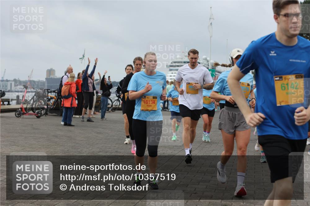13.09.2026 - Kiel Lauf Andreas Tolksdorf http://msf.ph/oto/10357519 13.09.2026 10:00:01 Kiellinie 38, 10138, 4070, 38, 079, 39, 6142 meine-sportfotos.de