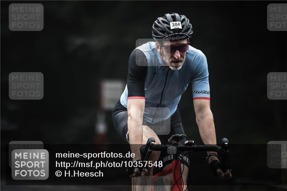 13.09.2026 - Stadtparktriathlon H.Heesch http://msf.ph/oto/10357548 13.09.2026 09:52:24 Radfahren 219, 304, 324 meine-sportfotos.de