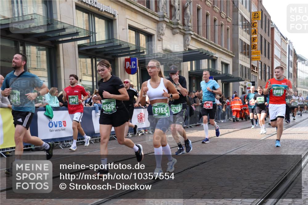 13.09.2026 - 21. swb-Marathon Bremen Strokosch-Dieckow http://msf.ph/oto/10357554 13.09.2026 13:34:35 Ziel 489, 1210, 1967, 2413, 2430, 2525, 2561, 2755, 3181, 3217, 3353, 3380, 3765, 3768, 3842, 4487, 5125, 5378, 5415, 5647, 5684, 6085, 6128, 6168, 6244, 6403, 6627, 6655, 6756, 7123, 7405, 7443, 7462, 7750, 8155, 8182, 8493, 8515, 8552, 8623, 8683, 9038, 9788, 9820, 13017, 13018, 13051, 13060, 13180, 682, 784, 809, 911, 1307, 1395, 1871, 2215, 2831, 3029, 3052, 3058, 3068, 3214, 3318, 3388, 3409, 3636, 3890, 4112, 4537, 4616, 5147, 5378, 5488, 5566, 5694, 5760, 5852 meine-sportfotos.de