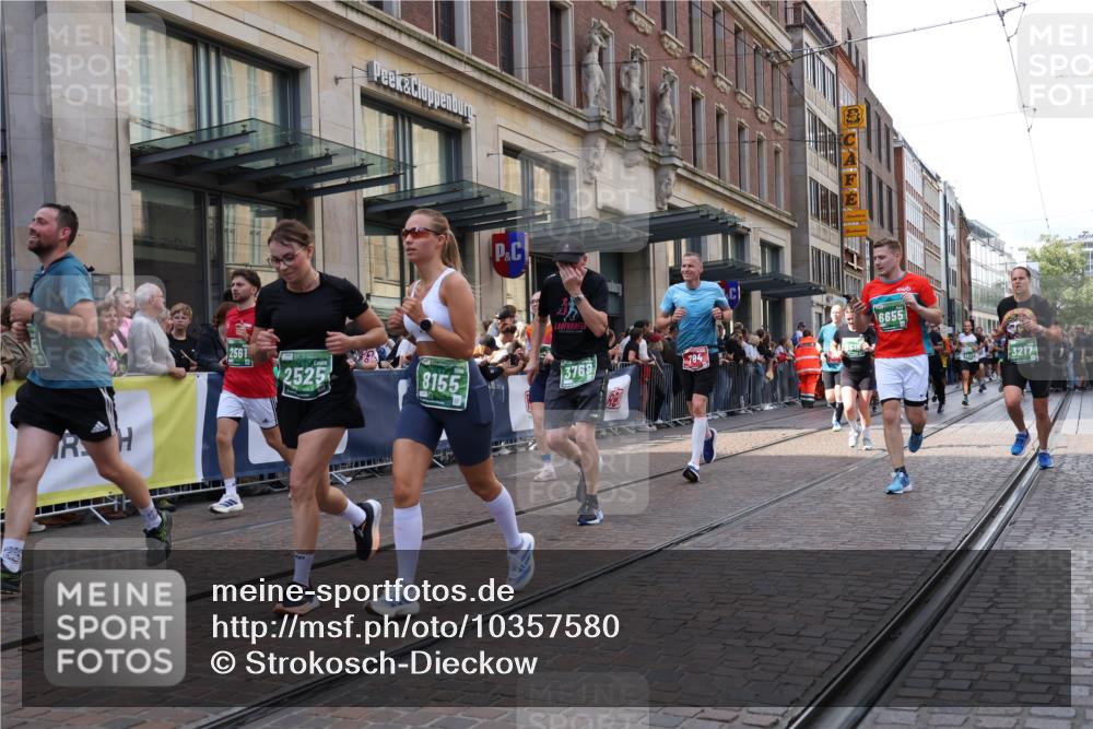 13.09.2026 - 21. swb-Marathon Bremen Strokosch-Dieckow http://msf.ph/oto/10357580 13.09.2026 13:34:35 Ziel 489, 1210, 1967, 2413, 2430, 2525, 2561, 2755, 3181, 3217, 3353, 3380, 3765, 3768, 3842, 4487, 5125, 5378, 5415, 5647, 5684, 6085, 6128, 6168, 6244, 6403, 6627, 6655, 6756, 7123, 7405, 7443, 7462, 7750, 8155, 8182, 8493, 8515, 8552, 8623, 8683, 9038, 9788, 9820, 13017, 13018, 13051, 13060, 13180, 682, 784, 809, 911, 1307, 1395, 1871, 2215, 2831, 3029, 3052, 3058, 3068, 3214, 3318, 3388, 3409, 3636, 3890, 4112, 4537, 4616, 5147, 5378, 5488, 5566, 5694, 5760, 5852 meine-sportfotos.de