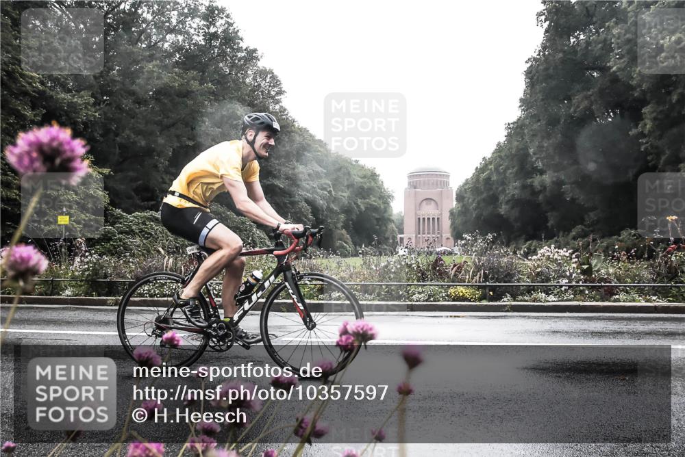13.09.2026 - Stadtparktriathlon H.Heesch http://msf.ph/oto/10357597 13.09.2026 13:12:37 Radfahren 1333 meine-sportfotos.de