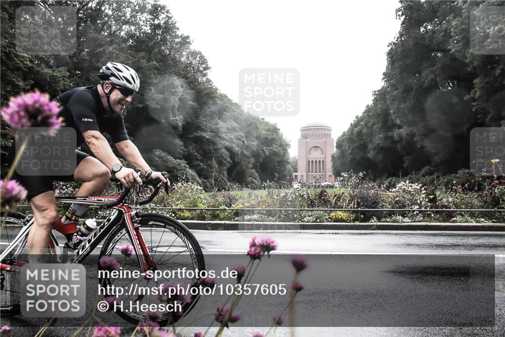 13.09.2026 - Stadtparktriathlon H.Heesch http://msf.ph/oto/10357605 13.09.2026 13:12:41 Radfahren 1218, 1268 meine-sportfotos.de