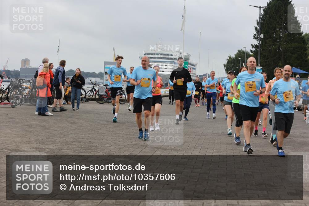 13.09.2026 - Kiel Lauf Andreas Tolksdorf http://msf.ph/oto/10357606 13.09.2026 10:00:05 Kiellinie 5677, 1651, 8974 meine-sportfotos.de