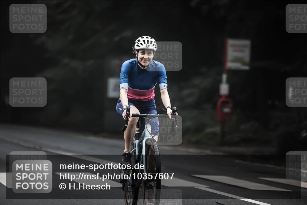 13.09.2026 - Stadtparktriathlon H.Heesch http://msf.ph/oto/10357607 13.09.2026 09:52:36 Radfahren 241, 331, 332, 341 meine-sportfotos.de