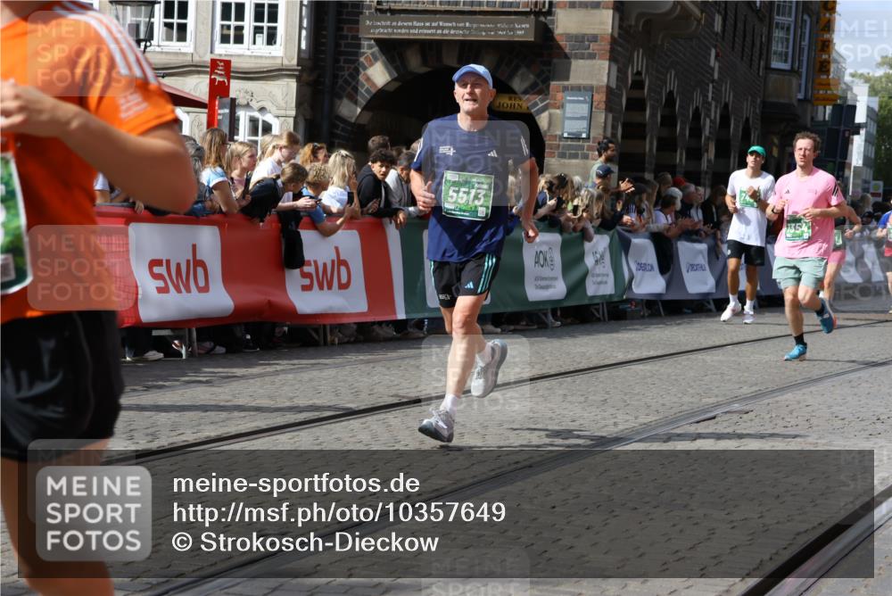 13.09.2026 - 21. swb-Marathon Bremen Strokosch-Dieckow http://msf.ph/oto/10357649 13.09.2026 13:33:51 Ziel 930, 2872, 2960, 2980, 3201, 3562, 4052, 4219, 4492, 4536, 4543, 4565, 5560, 5660, 5726, 5861, 5862, 5914, 6256, 6421, 6538, 6597, 6777, 6844, 6882, 6997, 7145, 7523, 7633, 7652, 7789, 7863, 8093, 8177, 8501, 8599, 8602, 8691, 9206, 9390, 9508, 9856, 9883, 10114, 13078, 1656, 2727, 3389, 3522, 3790, 3984, 4613, 5341, 5563, 5587, 6090, 6151, 6509, 6623, 7047, 7303, 7354, 7431, 7988, 8025, 8512, 8641, 8910, 13118 meine-sportfotos.de
