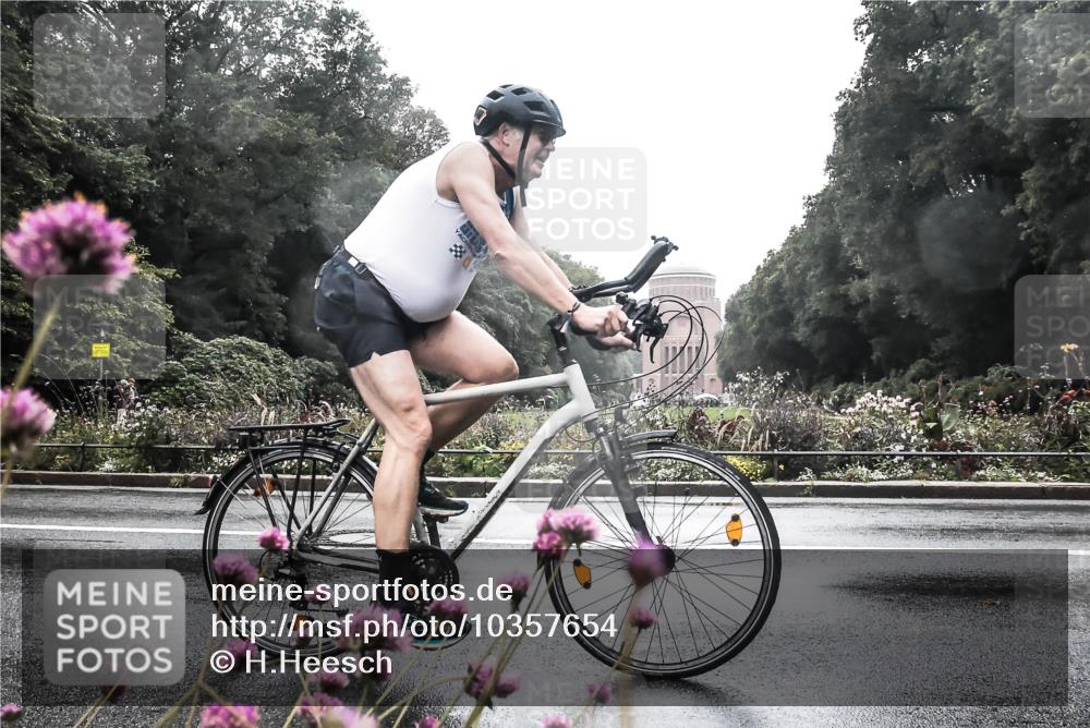 13.09.2026 - Stadtparktriathlon H.Heesch http://msf.ph/oto/10357654 13.09.2026 13:12:55 Radfahren 1225, 1226, 1284, 1352 meine-sportfotos.de