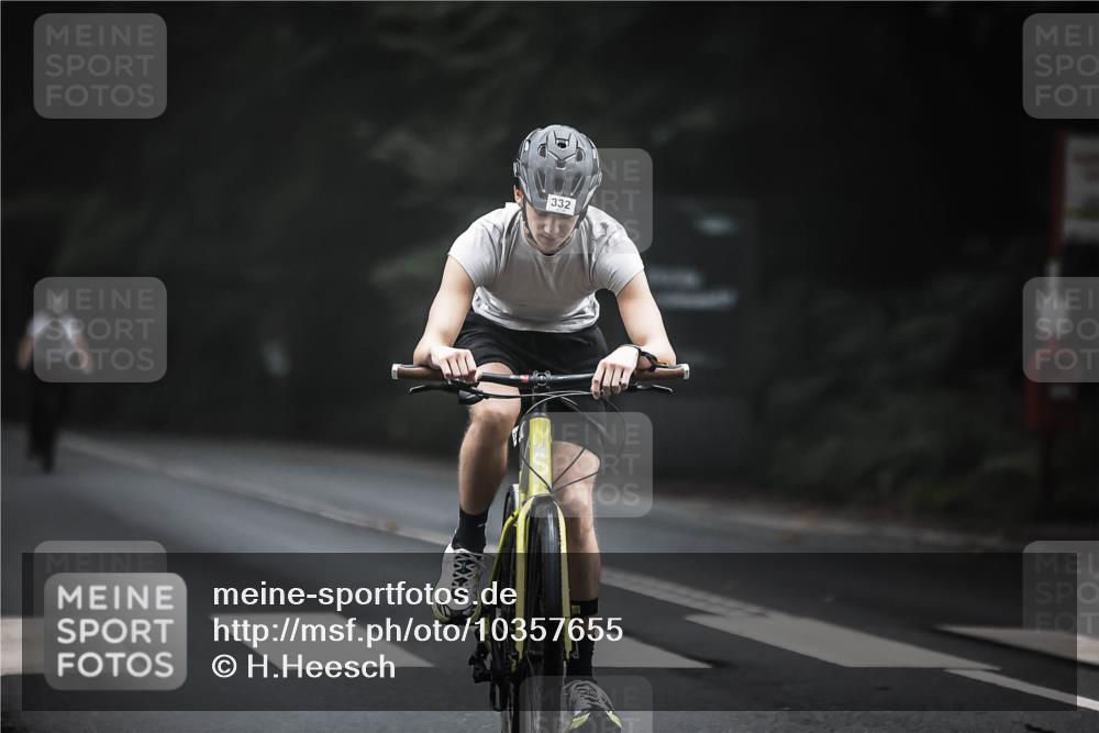 13.09.2026 - Stadtparktriathlon H.Heesch http://msf.ph/oto/10357655 13.09.2026 09:52:42 Radfahren 241, 255, 308, 331, 332 meine-sportfotos.de