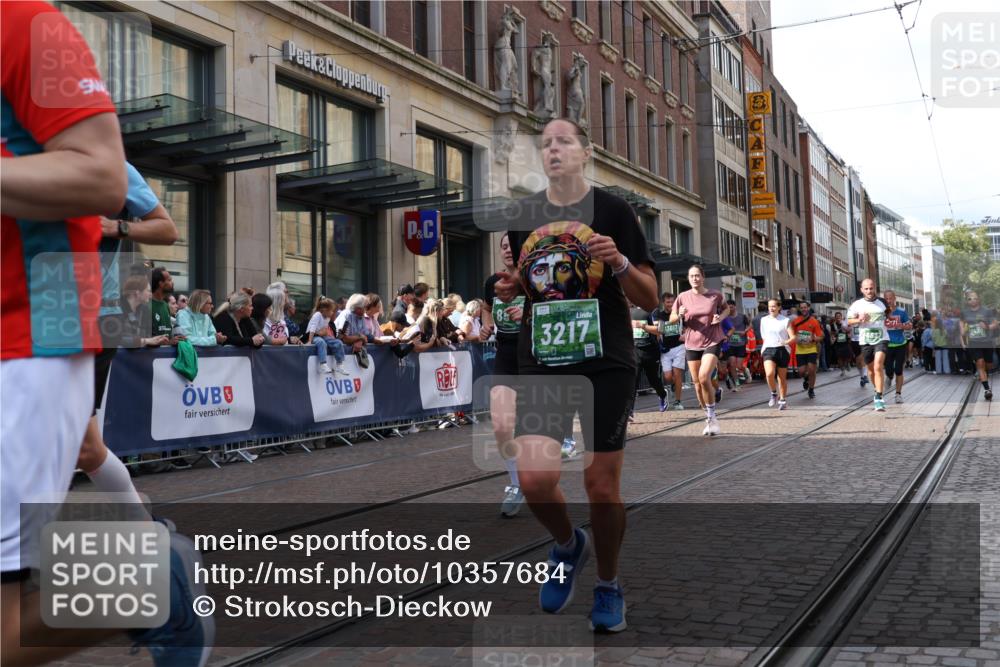 13.09.2026 - 21. swb-Marathon Bremen Strokosch-Dieckow http://msf.ph/oto/10357684 13.09.2026 13:34:38 Ziel 489, 1210, 1967, 2413, 2430, 2492, 2525, 2561, 2755, 3063, 3181, 3217, 3353, 3380, 3768, 3842, 4487, 5125, 5415, 5647, 5684, 6085, 6128, 6168, 6244, 6391, 6403, 6627, 6655, 6756, 7123, 7405, 7443, 7462, 7750, 8155, 8493, 8515, 8623, 8683, 9038, 9216, 9820, 13017, 13018, 13051, 13060, 13180, 682, 784, 809, 911, 1307, 1395, 1871, 1967, 2215, 2831, 3029, 3052, 3058, 3068, 3214, 3318, 3388, 3409, 3636, 3765, 3890, 4112, 4537, 4616, 5147, 5378, 5488, 5566, 5694, 5760, 5852 meine-sportfotos.de