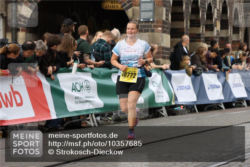 13.09.2026 - 21. swb-Marathon Bremen Strokosch-Dieckow http://msf.ph/oto/10357685 13.09.2026 10:57:14 Ziel 10157, 10408, 10486, 10610, 10771, 10888, 11000, 11079, 11328, 11872, 11946, 12032, 12284, 12434, 10226, 10300, 10394, 10517, 10518, 10687, 11365, 11498, 11609, 11734, 12037, 12111, 12263, 12372, 12400, 12411 meine-sportfotos.de