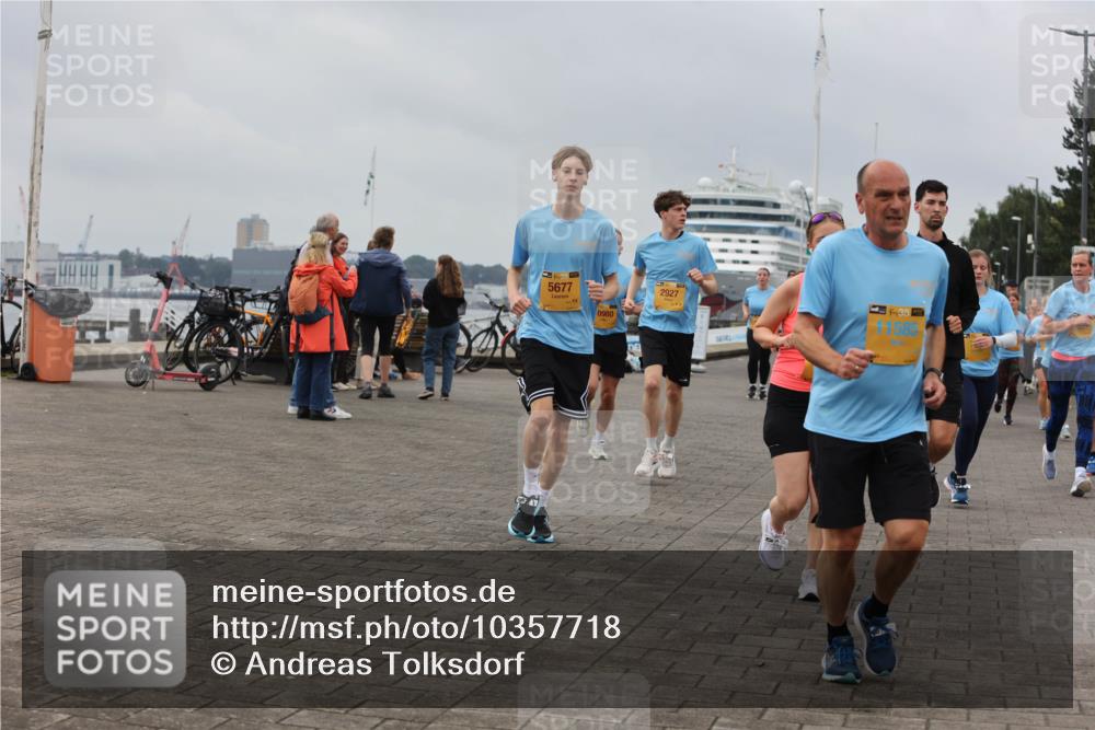 13.09.2026 - Kiel Lauf Andreas Tolksdorf http://msf.ph/oto/10357718 13.09.2026 10:00:08 Kiellinie 39, 5677, 0980, 481, 2927, 1158 meine-sportfotos.de