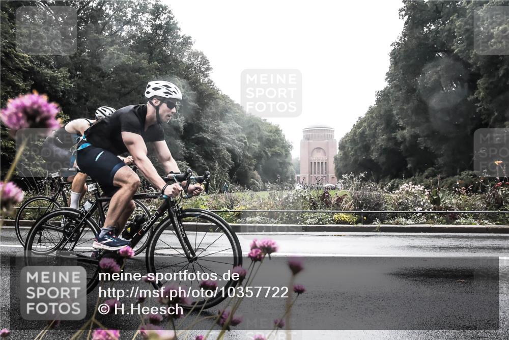 13.09.2026 - Stadtparktriathlon H.Heesch http://msf.ph/oto/10357722 13.09.2026 13:13:26 Radfahren 1276, 1322 meine-sportfotos.de