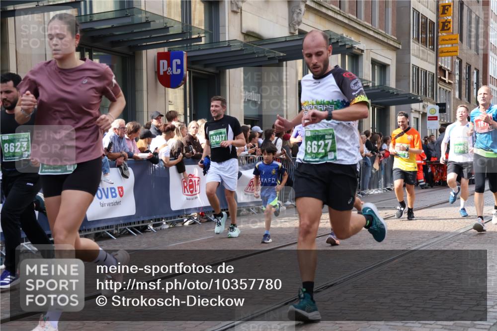 13.09.2026 - 21. swb-Marathon Bremen Strokosch-Dieckow http://msf.ph/oto/10357780 13.09.2026 13:34:40 Ziel 489, 1210, 2366, 2413, 2430, 2492, 2525, 2561, 2755, 3063, 3181, 3217, 3353, 3380, 3768, 3842, 4487, 5125, 5415, 5647, 5684, 6085, 6128, 6391, 6403, 6627, 6655, 6756, 7123, 7405, 7443, 7462, 7657, 7750, 8155, 8328, 8515, 8623, 9017, 9038, 9216, 9820, 13017, 13018, 13051, 13060, 13180, 682, 784, 809, 911, 1307, 1395, 1871, 1967, 2215, 2831, 3029, 3052, 3058, 3068, 3214, 3318, 3388, 3409, 3765, 3842, 3890, 4112, 4537, 4616, 5378, 5488, 5566, 5694, 5760, 5852 meine-sportfotos.de