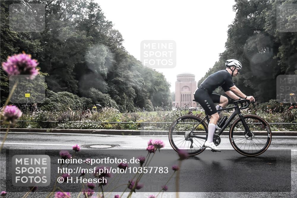 13.09.2026 - Stadtparktriathlon H.Heesch http://msf.ph/oto/10357783 13.09.2026 13:13:38 Radfahren 1082, 1245, 1261, 1407 meine-sportfotos.de