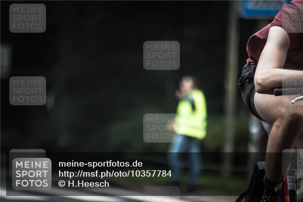 13.09.2026 - Stadtparktriathlon H.Heesch http://msf.ph/oto/10357784 13.09.2026 09:52:51 Radfahren 228, 255, 256, 308, 323 meine-sportfotos.de
