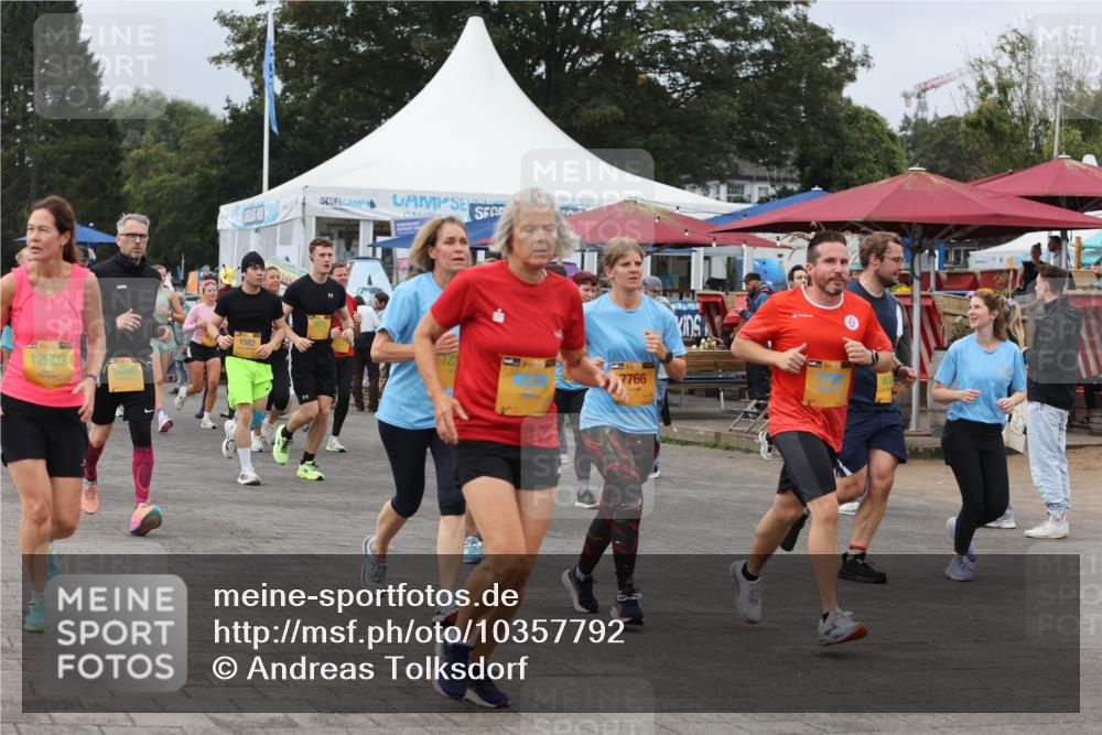 13.09.2026 - Kiel Lauf Andreas Tolksdorf http://msf.ph/oto/10357792 13.09.2026 10:00:14 Kiellinie 39, 12603, 10992, 1582, 7766, 0 meine-sportfotos.de