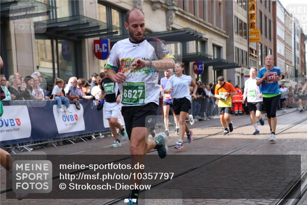 13.09.2026 - 21. swb-Marathon Bremen Strokosch-Dieckow http://msf.ph/oto/10357797 13.09.2026 13:34:40 Ziel 489, 1210, 2366, 2413, 2430, 2492, 2525, 2561, 2755, 3063, 3181, 3217, 3353, 3380, 3768, 3842, 4487, 5125, 5415, 5647, 5684, 6085, 6128, 6391, 6403, 6627, 6655, 6756, 7123, 7405, 7443, 7462, 7657, 7750, 8155, 8328, 8515, 8623, 9017, 9038, 9216, 9820, 13017, 13018, 13051, 13060, 13180, 682, 784, 809, 911, 1307, 1395, 1871, 1967, 2215, 2831, 3029, 3052, 3058, 3068, 3214, 3318, 3388, 3409, 3765, 3842, 3890, 4112, 4537, 4616, 5378, 5488, 5566, 5694, 5760, 5852 meine-sportfotos.de