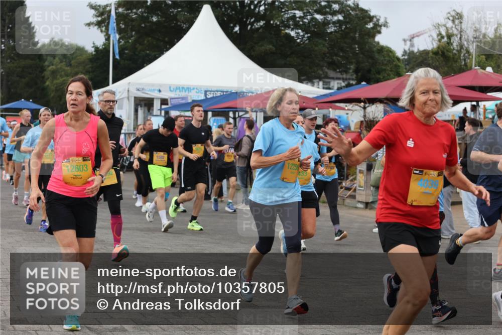 13.09.2026 - Kiel Lauf Andreas Tolksdorf http://msf.ph/oto/10357805 13.09.2026 10:00:14 Kiellinie 3737, 38, 12603, 1582, 9675, 12256, 11079, 433 meine-sportfotos.de