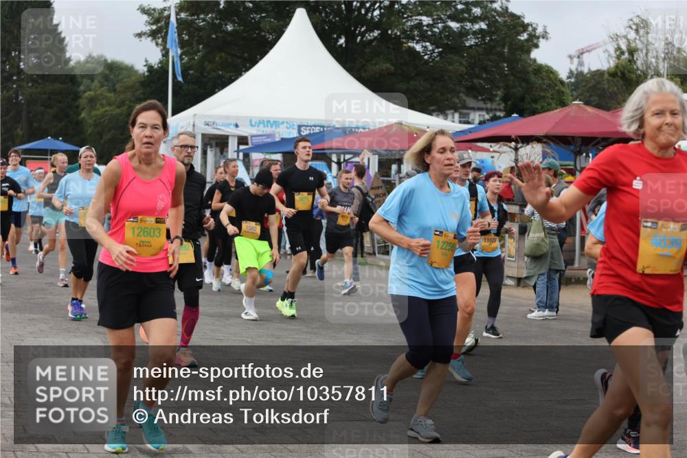 13.09.2026 - Kiel Lauf Andreas Tolksdorf http://msf.ph/oto/10357811 13.09.2026 10:00:14 Kiellinie 1, 38, 12603, 1582, 9675, 39, 11079, 2256 meine-sportfotos.de
