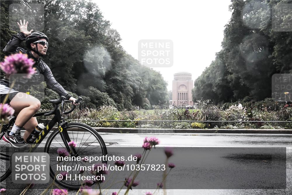13.09.2026 - Stadtparktriathlon H.Heesch http://msf.ph/oto/10357823 13.09.2026 13:13:57 Radfahren 1286, 1385, 1461 meine-sportfotos.de