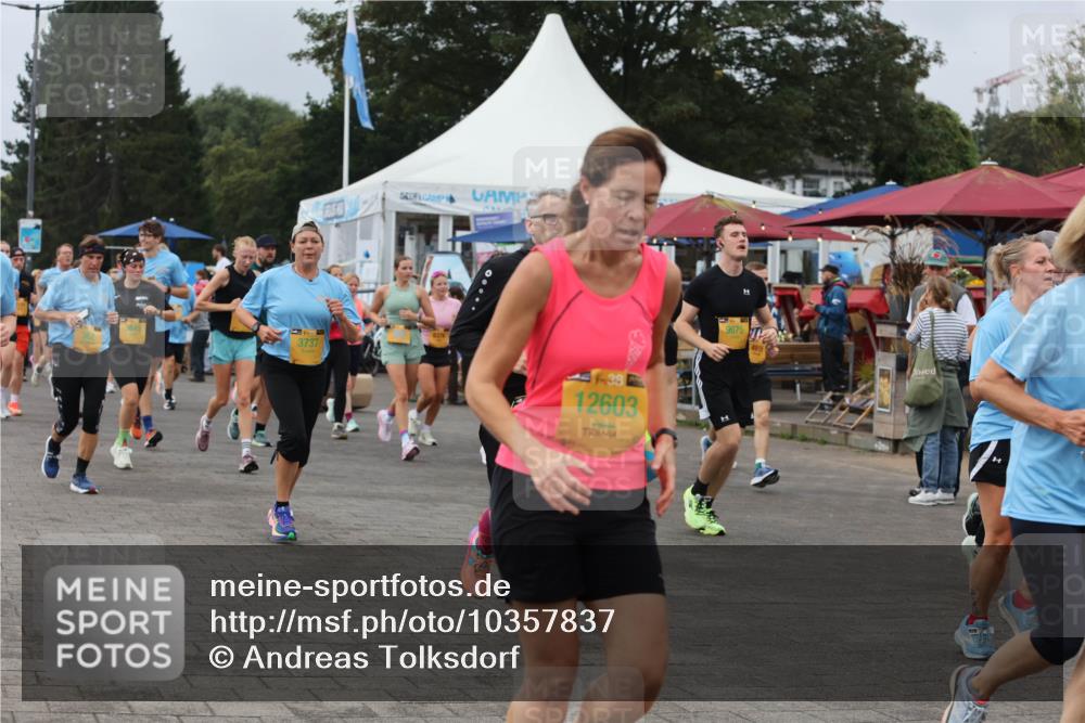 13.09.2026 - Kiel Lauf Andreas Tolksdorf http://msf.ph/oto/10357837 13.09.2026 10:00:15 Kiellinie 3845, 3737, 6374, 39, 12603, 9675 meine-sportfotos.de