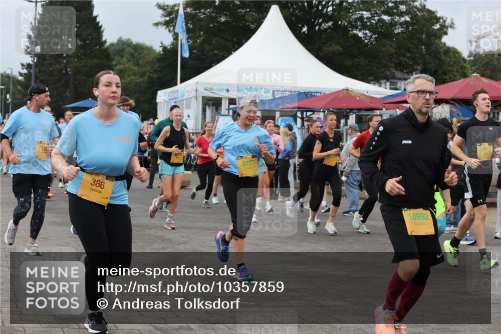 13.09.2026 - Kiel Lauf Andreas Tolksdorf http://msf.ph/oto/10357859 13.09.2026 10:00:16 Kiellinie 12, 38, 386, 4670, 39, 3737, 10171, 9675, 10992 meine-sportfotos.de