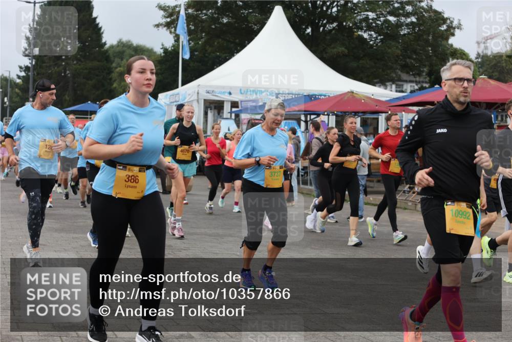 13.09.2026 - Kiel Lauf Andreas Tolksdorf http://msf.ph/oto/10357866 13.09.2026 10:00:16 Kiellinie 124, 39, 386, 4670, 38, 3737, 1938, 10992 meine-sportfotos.de
