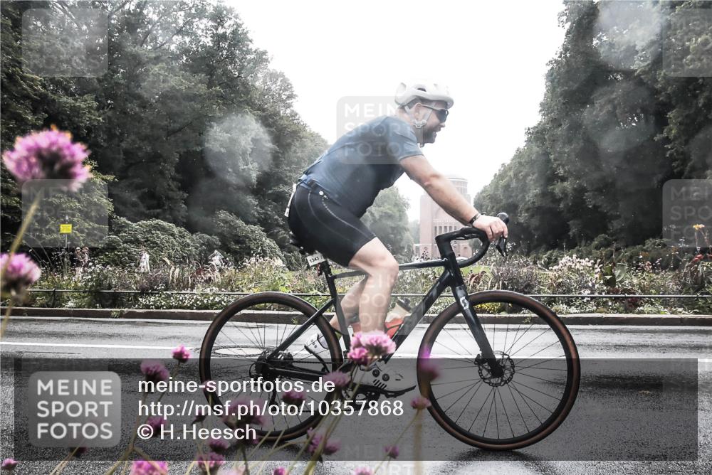 13.09.2026 - Stadtparktriathlon H.Heesch http://msf.ph/oto/10357868 13.09.2026 13:14:14 Radfahren 1343, 1344, 1353 meine-sportfotos.de