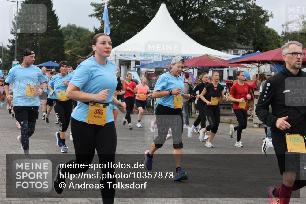 13.09.2026 - Kiel Lauf Andreas Tolksdorf http://msf.ph/oto/10357878 13.09.2026 10:00:16 Kiellinie 124, 362, 386, 3737, 10171, 10992 meine-sportfotos.de