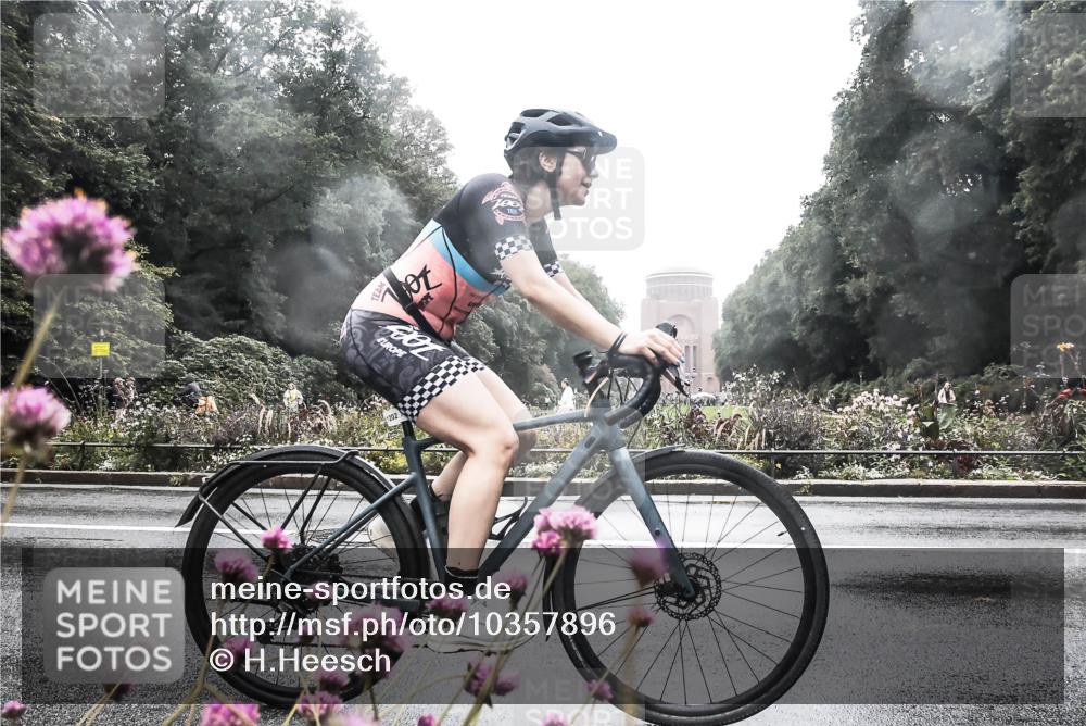 13.09.2026 - Stadtparktriathlon H.Heesch http://msf.ph/oto/10357896 13.09.2026 13:14:28 Radfahren 1202, 1414, 1453 meine-sportfotos.de