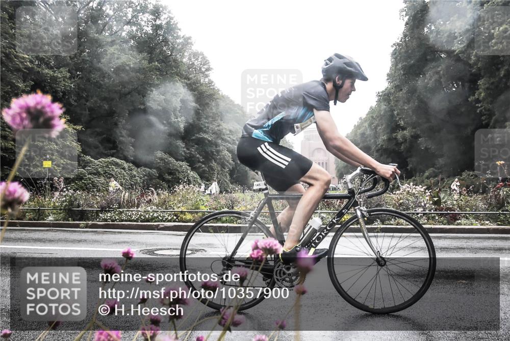 13.09.2026 - Stadtparktriathlon H.Heesch http://msf.ph/oto/10357900 13.09.2026 13:14:30 Radfahren 1202, 1341, 1414, 1453 meine-sportfotos.de