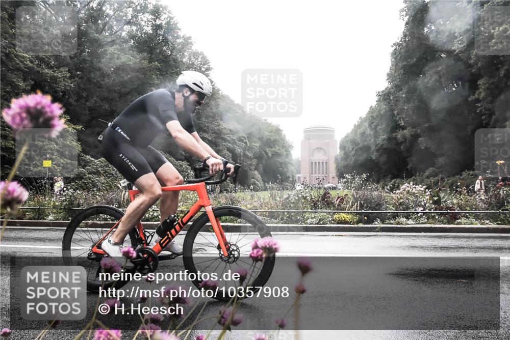 13.09.2026 - Stadtparktriathlon H.Heesch http://msf.ph/oto/10357908 13.09.2026 13:14:34 Radfahren 1283, 1341 meine-sportfotos.de
