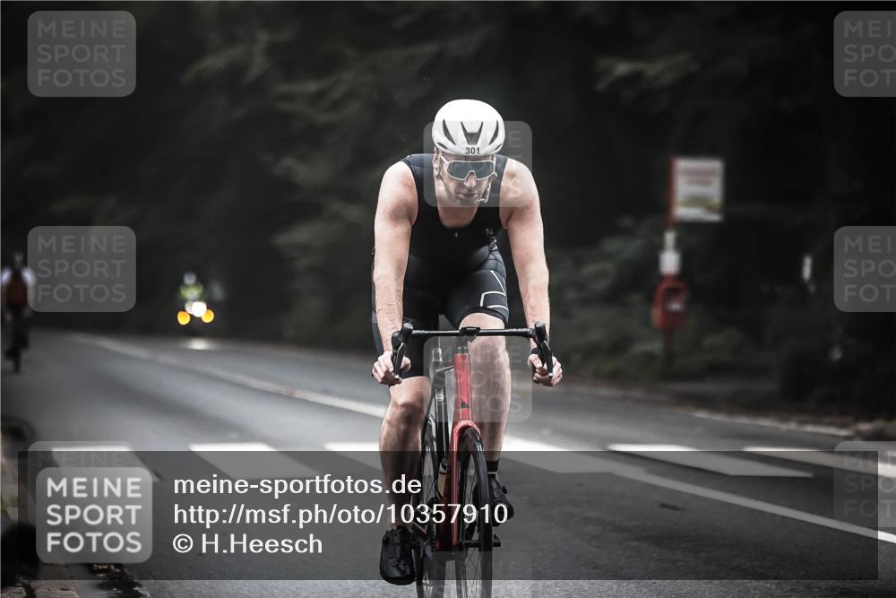 13.09.2026 - Stadtparktriathlon H.Heesch http://msf.ph/oto/10357910 13.09.2026 09:53:17 Radfahren 233, 236, 301, 326 meine-sportfotos.de