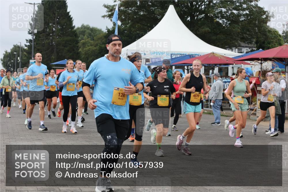13.09.2026 - Kiel Lauf Andreas Tolksdorf http://msf.ph/oto/10357939 13.09.2026 10:00:18 Kiellinie 5506, 8665, 124, 139, 362, 3845, 4670 meine-sportfotos.de