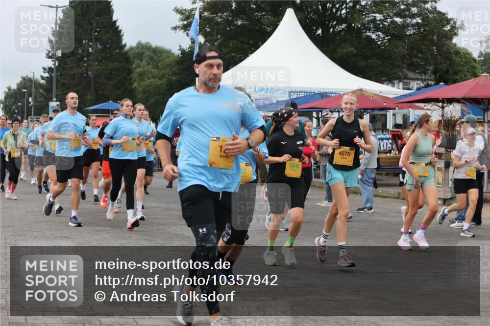 13.09.2026 - Kiel Lauf Andreas Tolksdorf http://msf.ph/oto/10357942 13.09.2026 10:00:18 Kiellinie 3845, 4670 meine-sportfotos.de