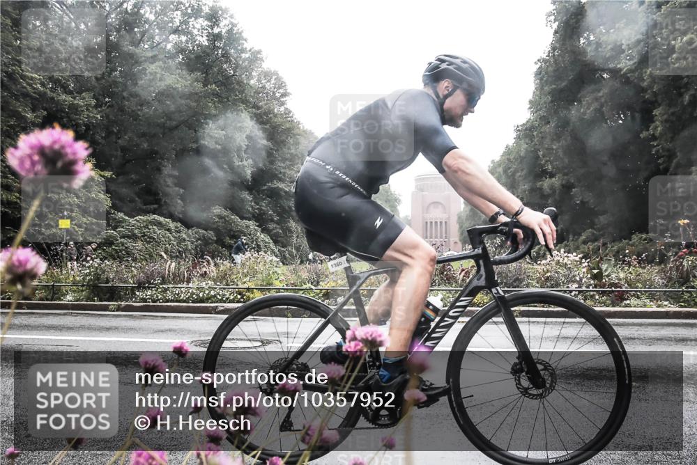 13.09.2026 - Stadtparktriathlon H.Heesch http://msf.ph/oto/10357952 13.09.2026 13:14:44 Radfahren 1312, 1360, 1391, 1400, 1410 meine-sportfotos.de