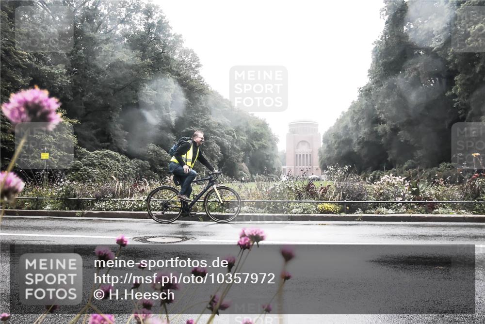13.09.2026 - Stadtparktriathlon H.Heesch http://msf.ph/oto/10357972 13.09.2026 13:15:09 Radfahren 1210 meine-sportfotos.de